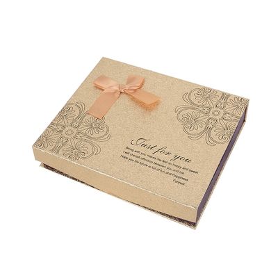 책 모양은 분배자를 가진 은폐된 자석 빈 초콜렛 상자 23.2x19x4.6cm를 은폐했습니다